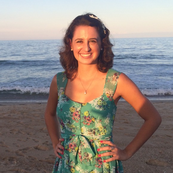 Meet your Posher, Cassie - Picture 1 of 1